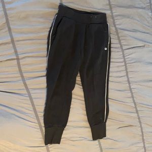 Black and white sweatpants pants